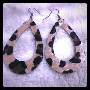 NWT Faux Leather Leopard Print Earrings